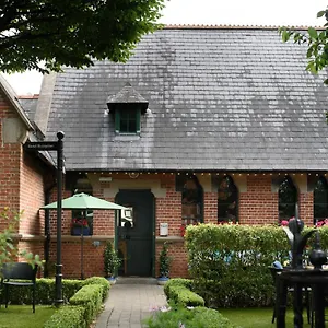 https://schoolhouse.dublin-hotelsweb.com